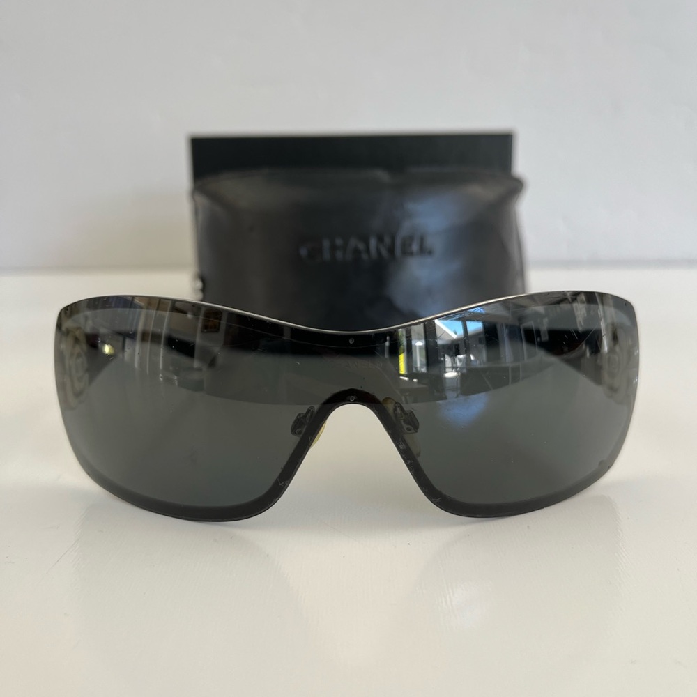 Auth VTG CHANEL Sunglasses 4164-B - Picture 3 of 16